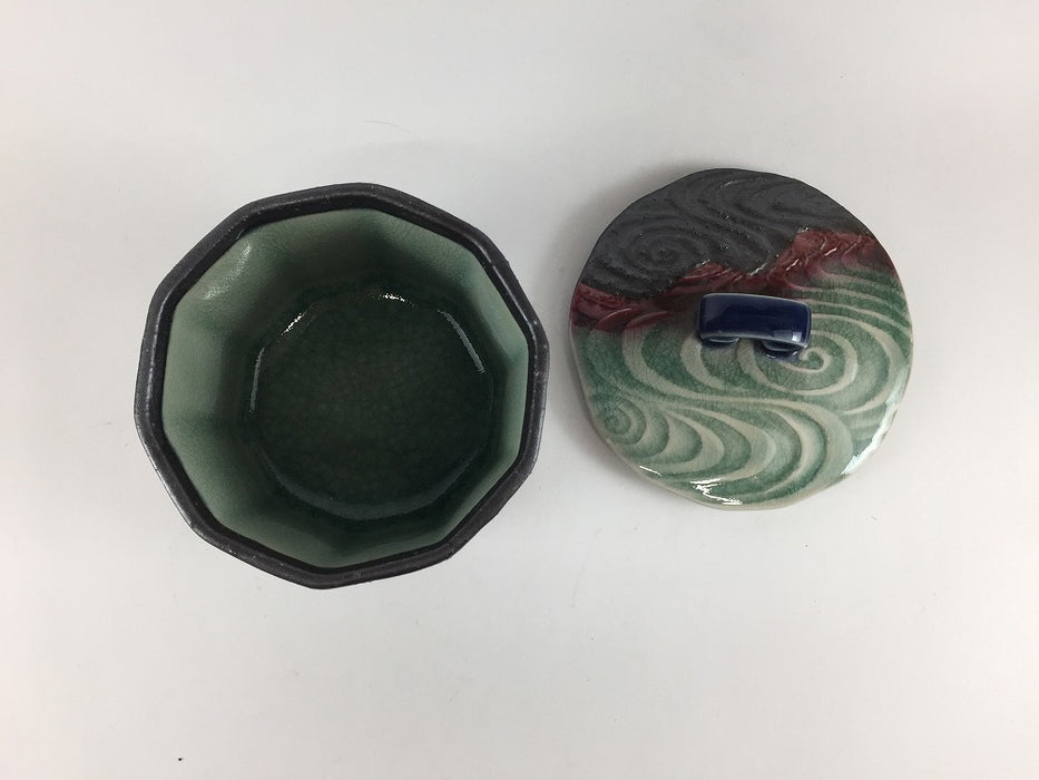 【SALE】黒土マロン焼〆　ヒワ青磁流水蓋物(飯器)　10cm　有田焼【訳あり】