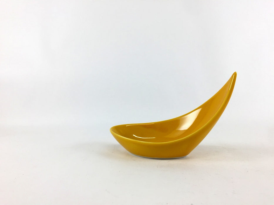 【SALE】花弁小付　黄　5cm　有田焼【訳あり】