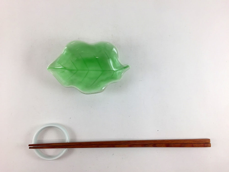 【SALE】木の葉皿　黄緑　10.5cm　有田焼【訳あり】