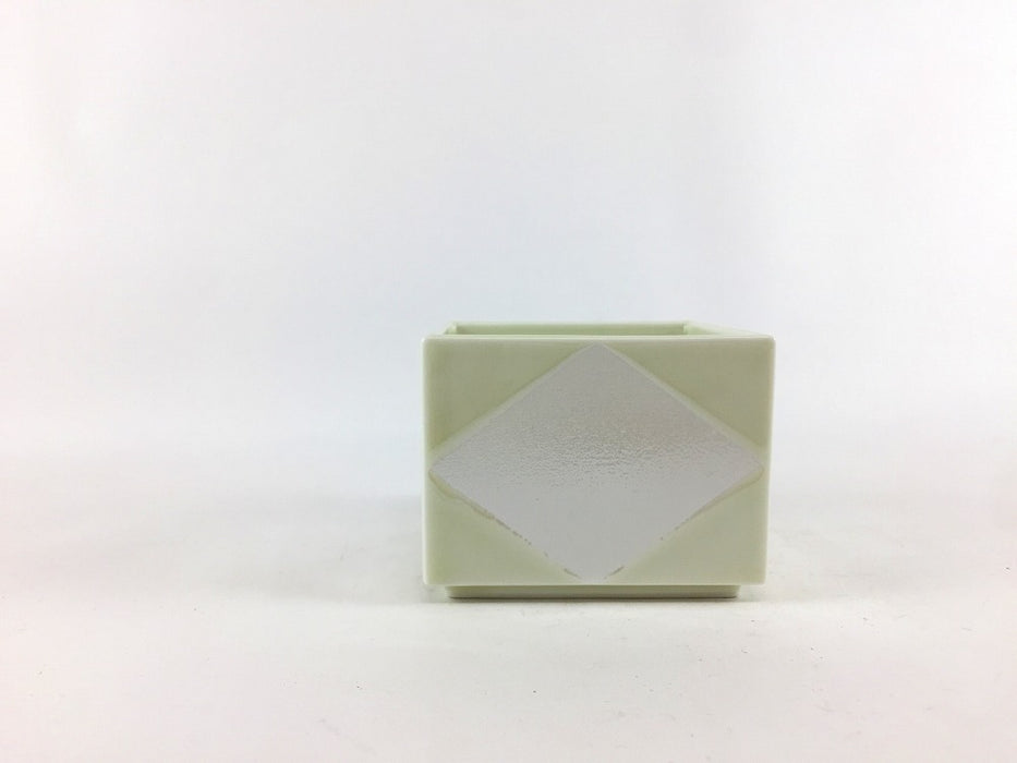 【SALE】正角箱　クリーム菱文　7cm　有田焼【訳あり】