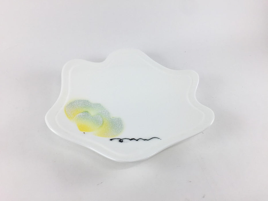 【SALE】星型フルーツ皿　ピーチ(若草)　18.5cm　有田焼【訳あり】