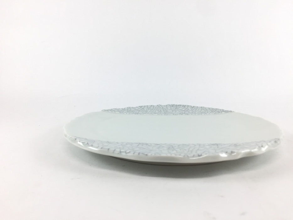 【SALE】180刳り貫き丸皿　貫入風　18cm　有田焼【訳あり】