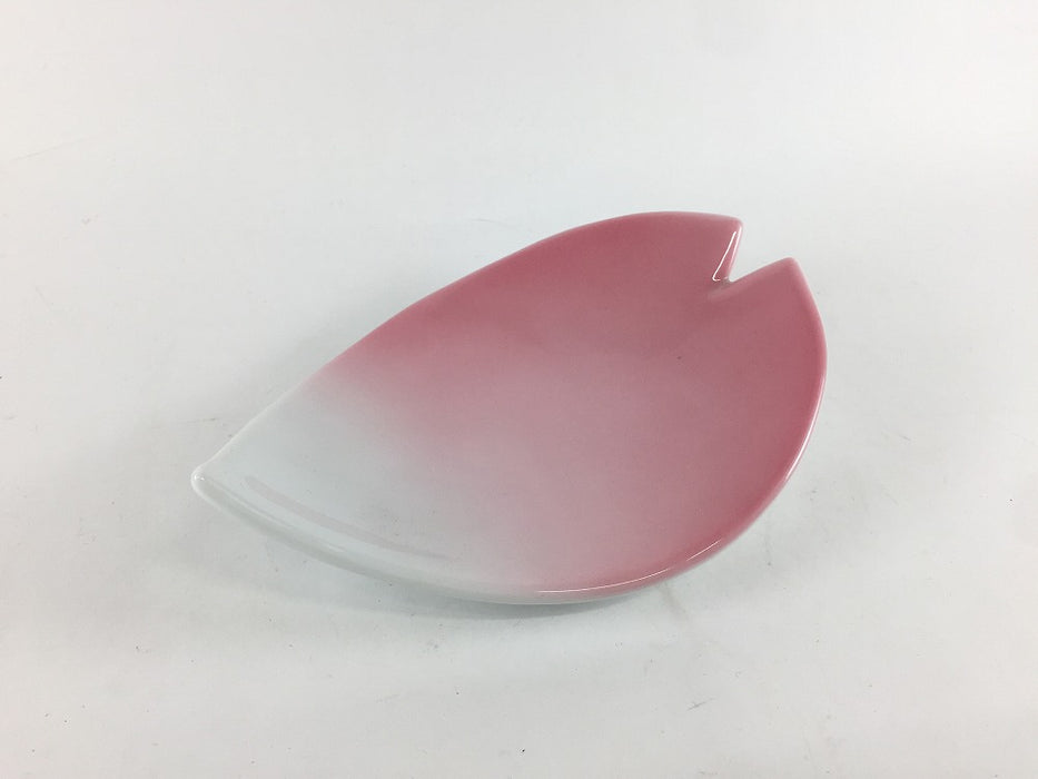 【SALE】三足花びら皿　ピンク吹　16cm　有田焼【訳あり】