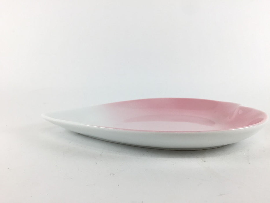 【SALE】180花びら皿.　ピンク　18cm　有田焼【訳あり】