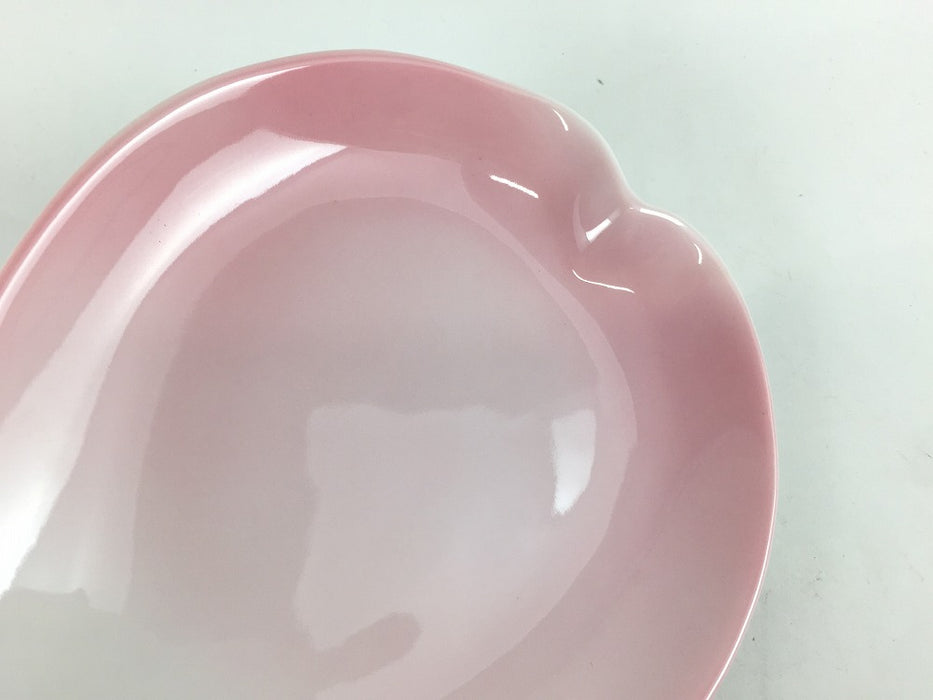 【SALE】180花びら皿.　ピンク　18cm　有田焼【訳あり】