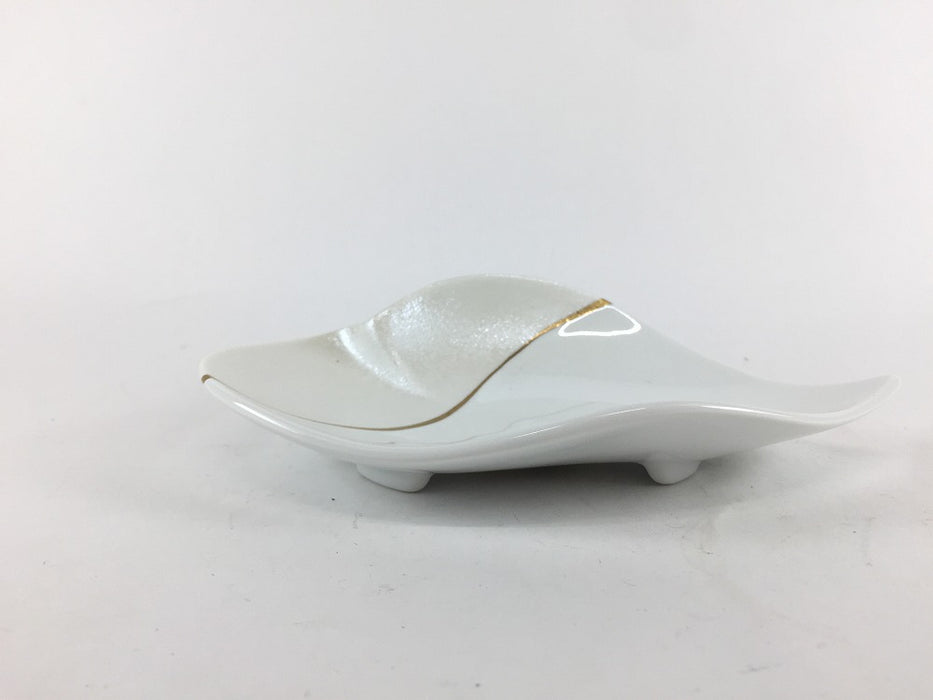 【SALE】16cm雲皿　白パール金線　有田焼【訳あり】