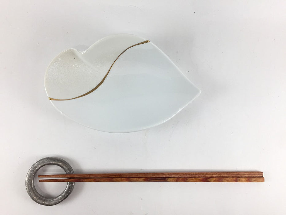 【SALE】16cm雲皿　白パール金線　有田焼【訳あり】