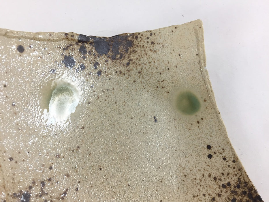 【SALE】145四足四方皿　土物風織部文　14.5cm 　有田焼【訳あり】