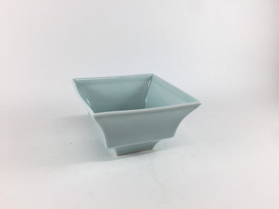 【SALE】反角小鉢　青白　10cm　有田焼【訳あり】