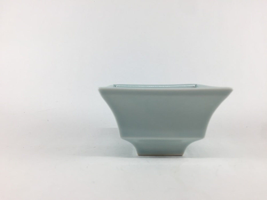 【SALE】反角小鉢　青白　10cm　有田焼【訳あり】