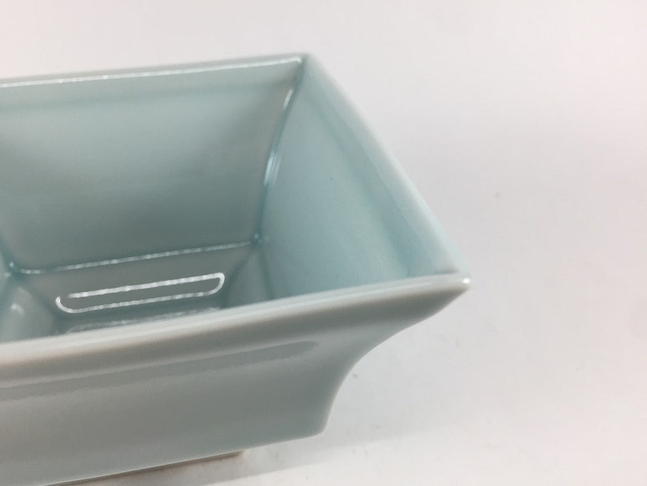 【SALE】反角小鉢　青白　10cm　有田焼【訳あり】