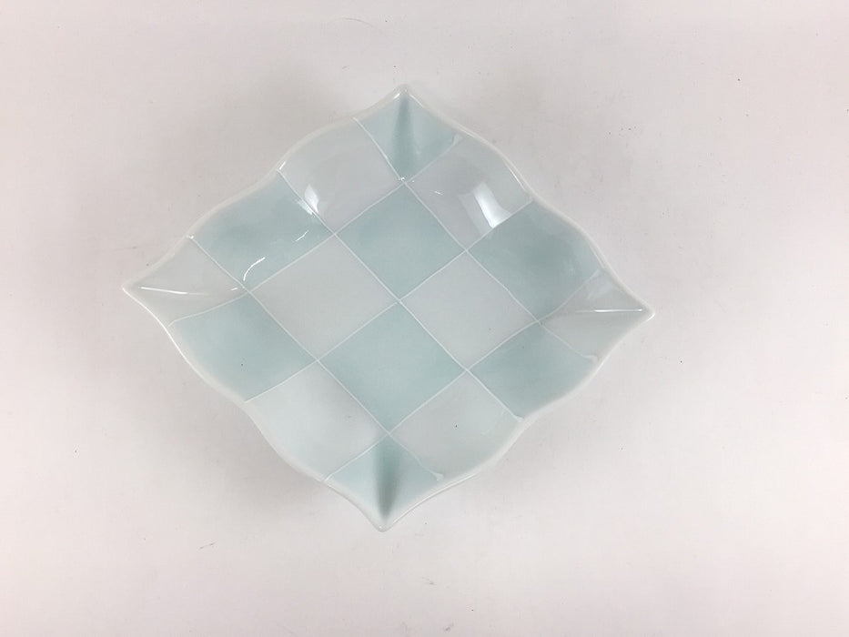 【SALE】180波菱向　青白市松　18cm　波佐見焼【訳あり】