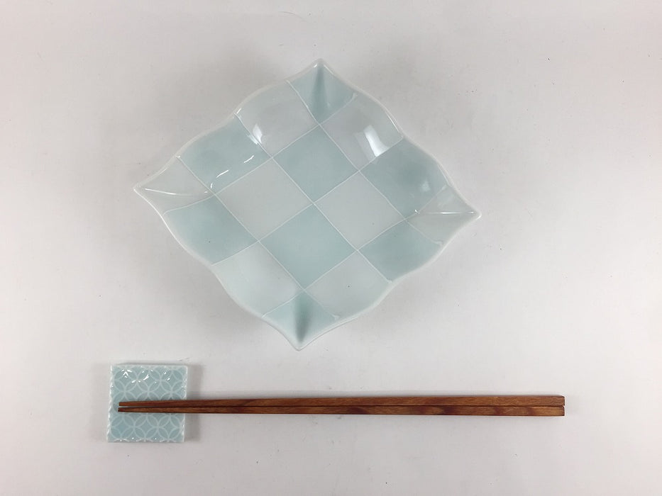【SALE】180波菱向　青白市松　18cm　波佐見焼【訳あり】