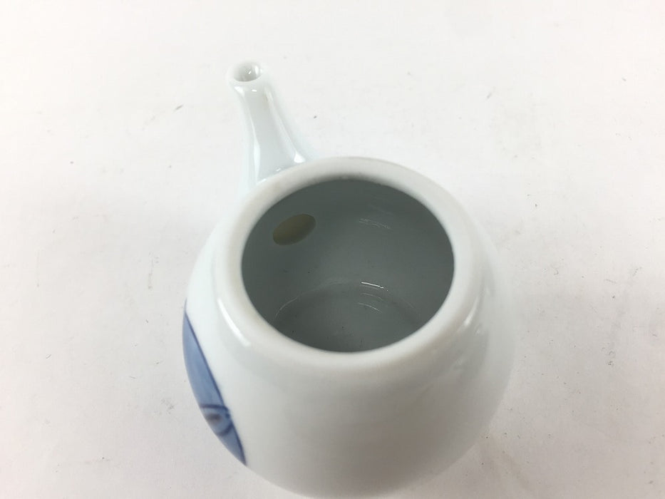 【SALE】うさぎ40cc醤油差し(台付)　8.5cm　有田焼【訳あり】