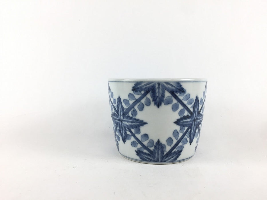 藤菱繋ぎ紋　蕎麦猪口(大)　8.5cm　有田焼(j.R)