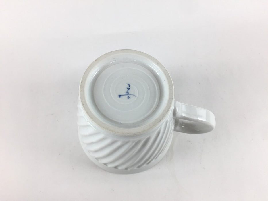 【SALE】白磁一刻彫マグカップ(A/B)　300cc　波佐見焼【訳あり】