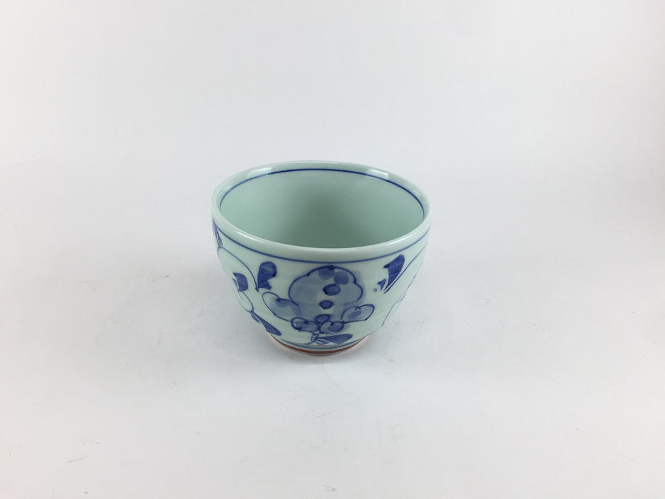 【SALE】青磁唐草仙茶　200cc　有田焼【訳あり】