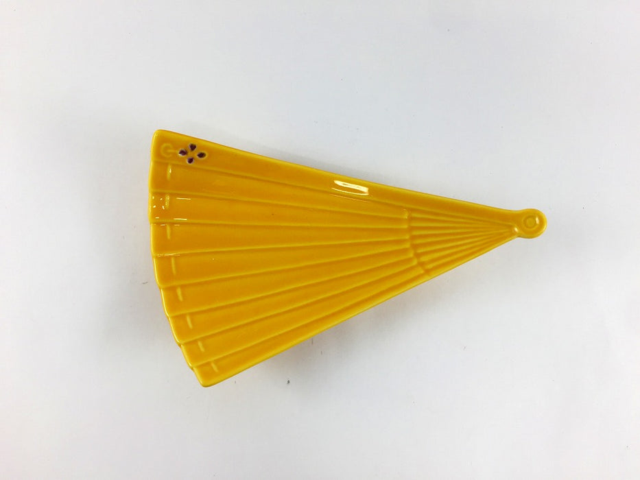 【SALE】扇皿　黄花小紋　14.5cm　有田焼【訳あり】