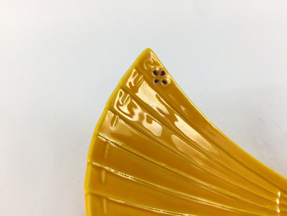 【SALE】扇皿　黄花小紋　14.5cm　有田焼【訳あり】