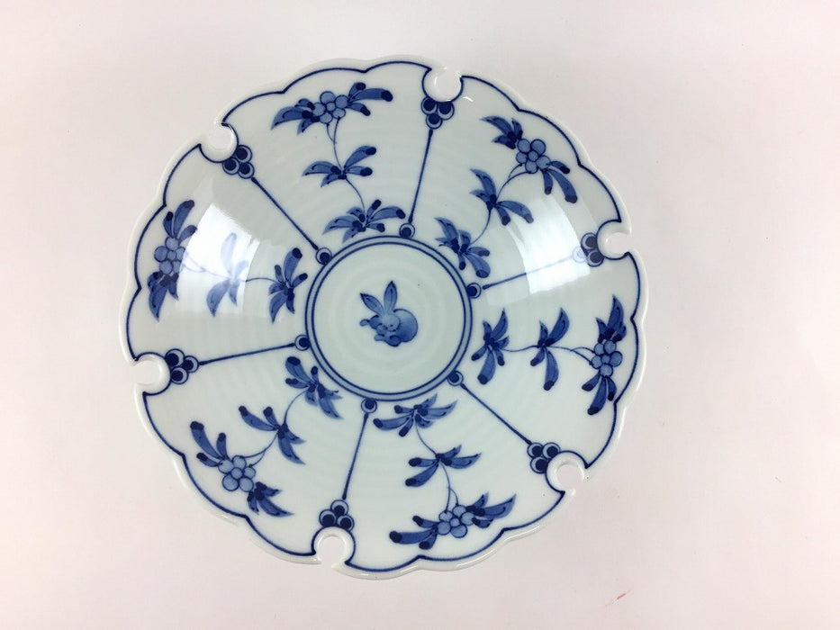 【SALE】割草花兎紋雪輪銘々皿　15.5cm　波佐見焼【訳あり】