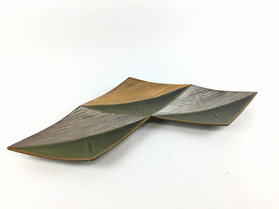 【SALE】菱三品　オリベ金銀　30cm　有田焼【訳あり】