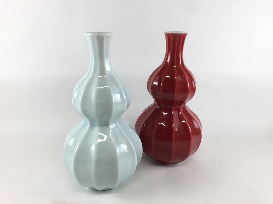 440ccシノギ瓢徳利　(青白/赤)　H18cm　有田焼聖陶苑(j.R)