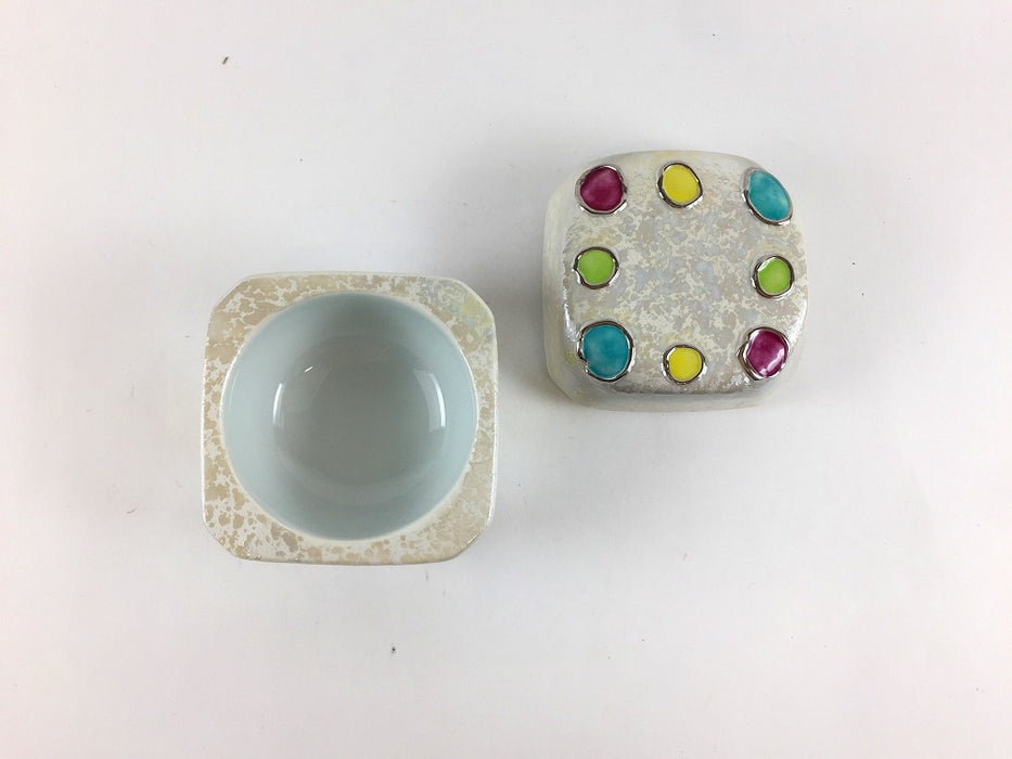 【SALE】宝箱珍味　水玉　6cm　有田焼【訳あり】