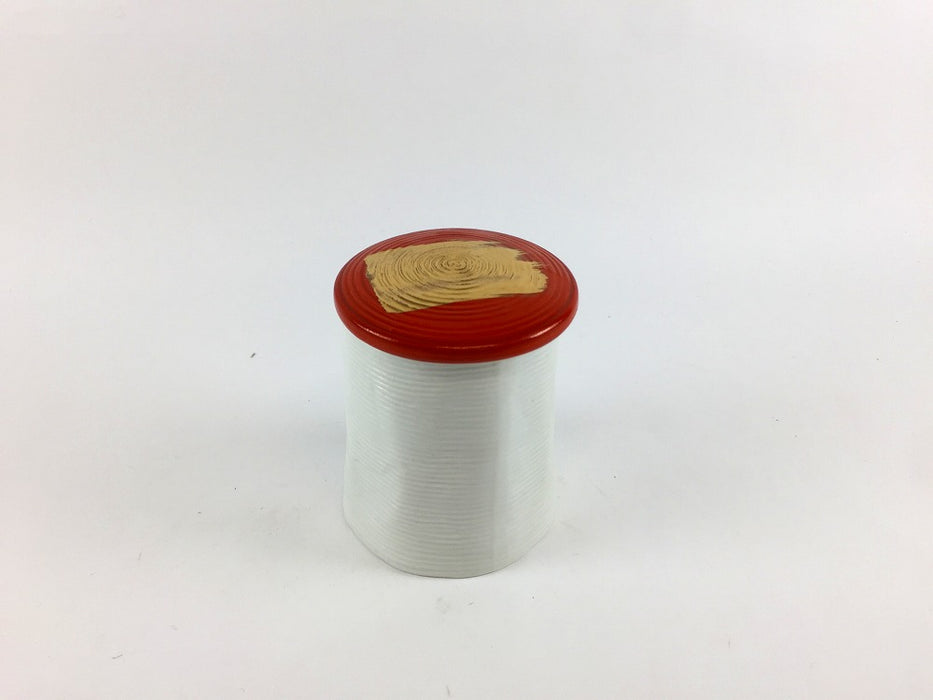 【SALE】千筋小吸碗　朱蓋金ハケ　5.5cm　有田焼【訳あり】