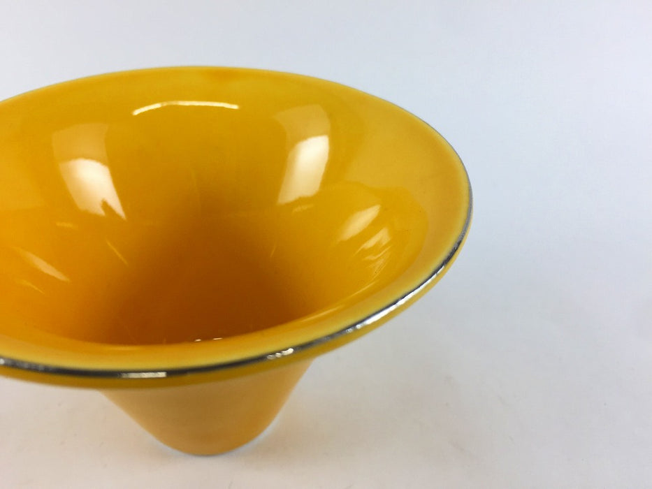 【SALE】渕銀反小付　黄　8.5cm　有田焼【訳あり】