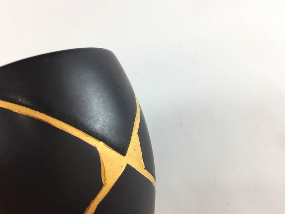 ぐい呑　金継　(白マット/黒マット)　100cc　三川内焼(j.R)