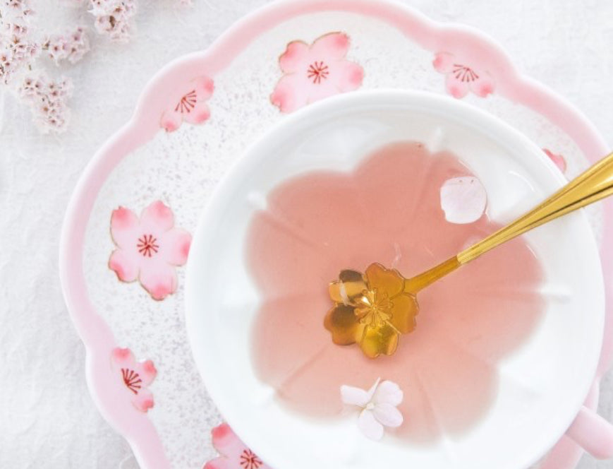 薄ピンク釉虹彩桜　高台付桜ティーC/S　220cc　有田焼(j.R)