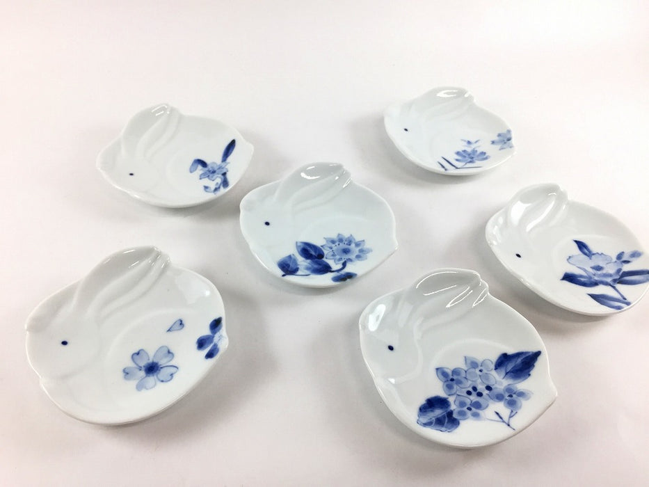 【SALE】うさぎ手塩皿　染付　(6柄)　8cm　有田焼【訳あり】
