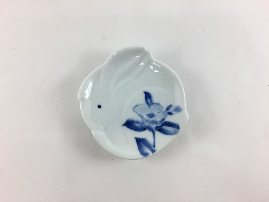 【SALE】うさぎ手塩皿　染付　(6柄)　8cm　有田焼【訳あり】