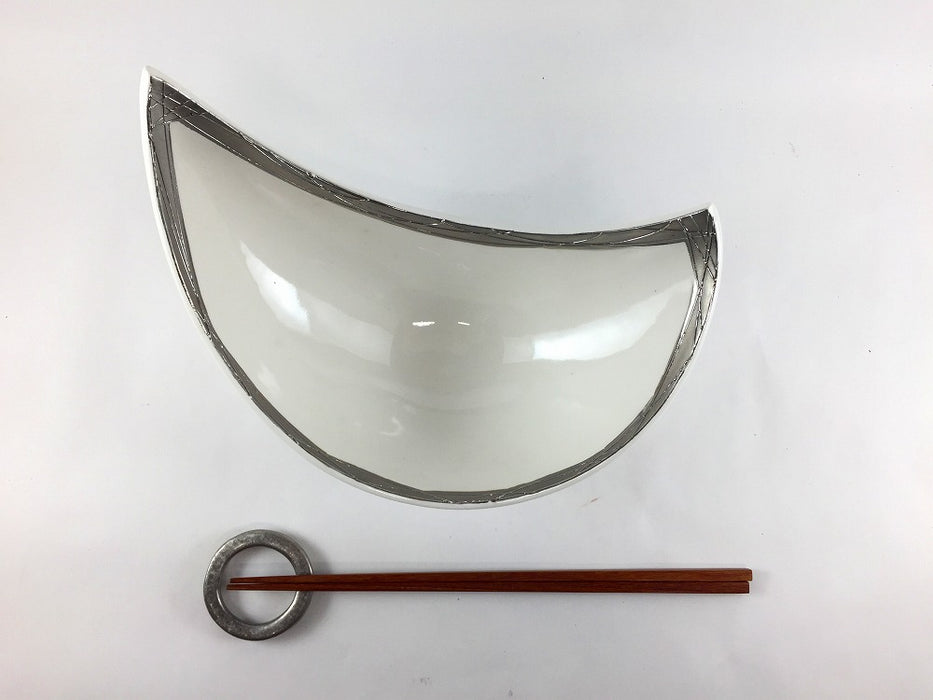 【SALE】シルバー白　三日月向鉢　22cm　有田焼【訳あり】