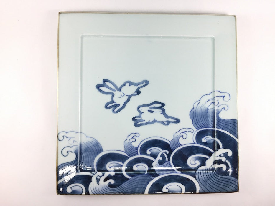 28cm正角大皿.染付波兎　伊万里焼(j.R)