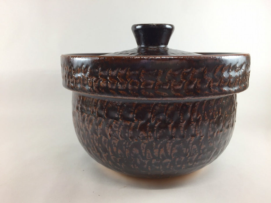 【直火可】3合飛び鉋彫ご飯鍋.　茶　21cm　有田焼(j.R)