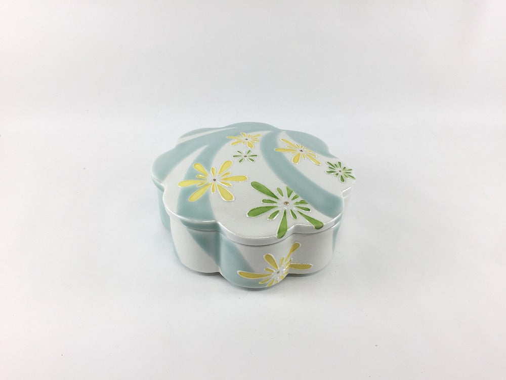 SALE】ボンボニエール(花) 青磁パール花流 11.5cm 有田焼【訳あり