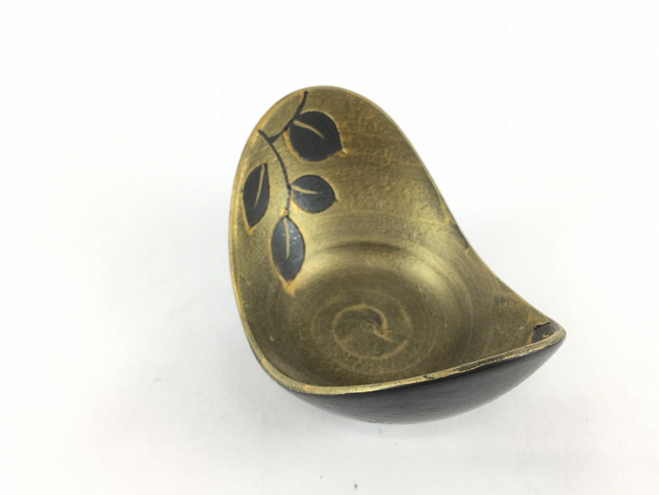 【SALE】12cm二葉小鉢.金黒リーフ　有田焼【訳あり】