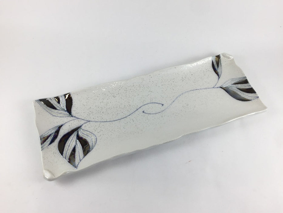 【SALE】31.5cm渕ツマミ長皿.光彩紺葉文　有田焼【訳あり】