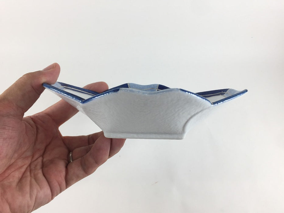 【SALE】19cmクローバー平鉢.濃淡藍銀線　有田焼【訳あり】