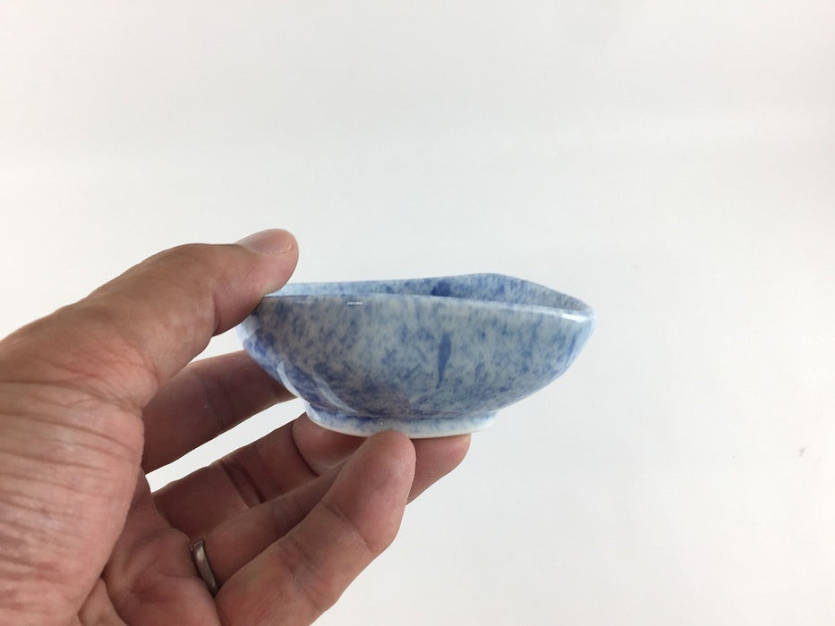 【SALE】扇型深小皿.吹墨　10cm　有田焼【訳あり】