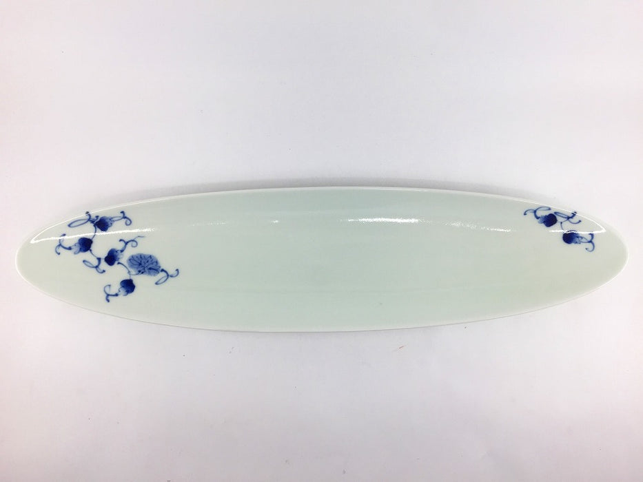 【SALE】染付唐草楕円長皿小　40cm　有田焼【訳あり】