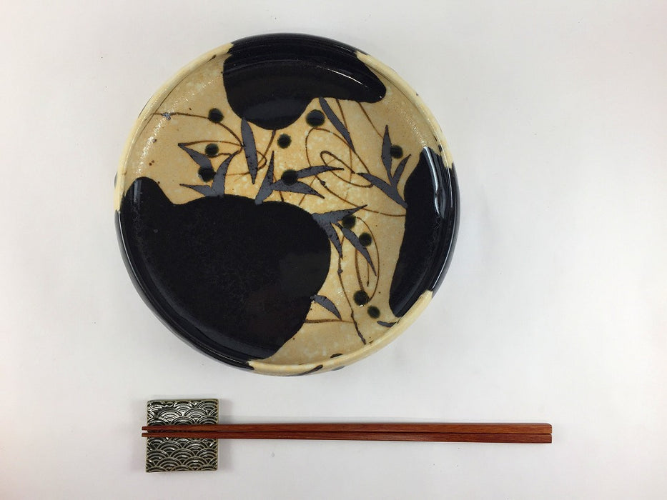 黒織部草絵　鉄鉢形6.5寸皿　18.5cm　有田焼(j.R)