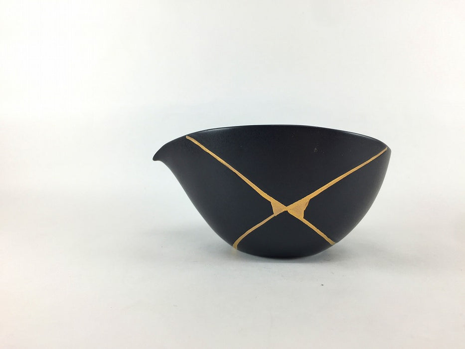 【SALE】片口小丼　金継　黒マット　300cc　三川内焼【訳あり】