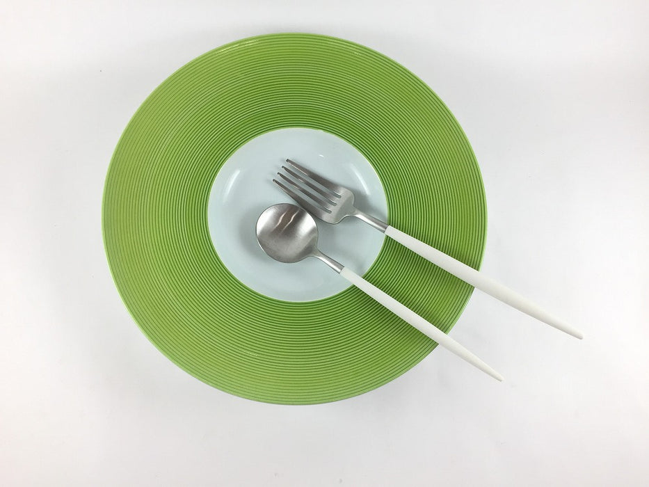 【SALE】240パスタ皿.黄緑駒筋彫　24cm　有田焼【訳あり】