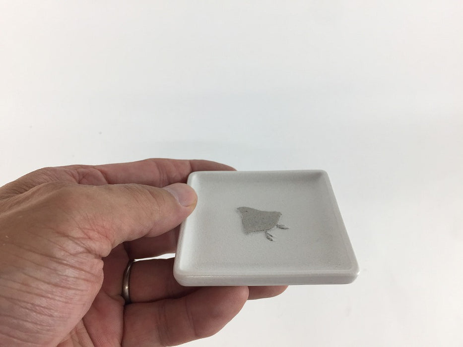 【SALE】70角豆皿.　金千鳥/銀千鳥　7cm　有田焼【訳あり】【1個価格】