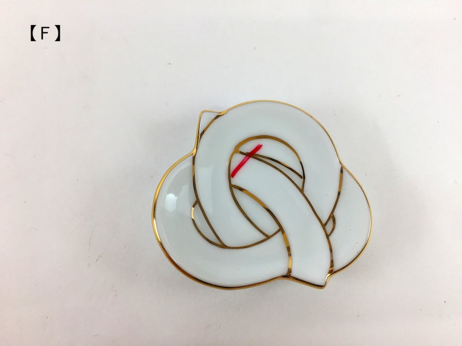 【SALE】結び箸置(金)　(A/B/C/D/E/F/G)　7cm　有田焼【訳あり】