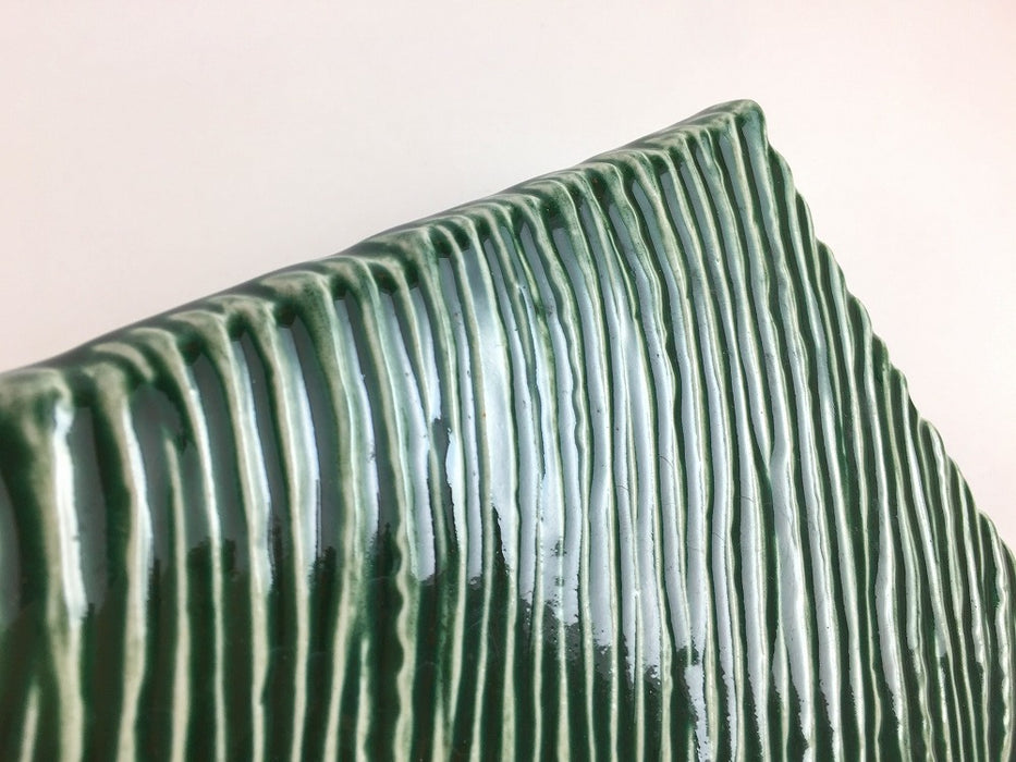 【SALE】320波板皿　織部　32cm　有田焼【訳あり】