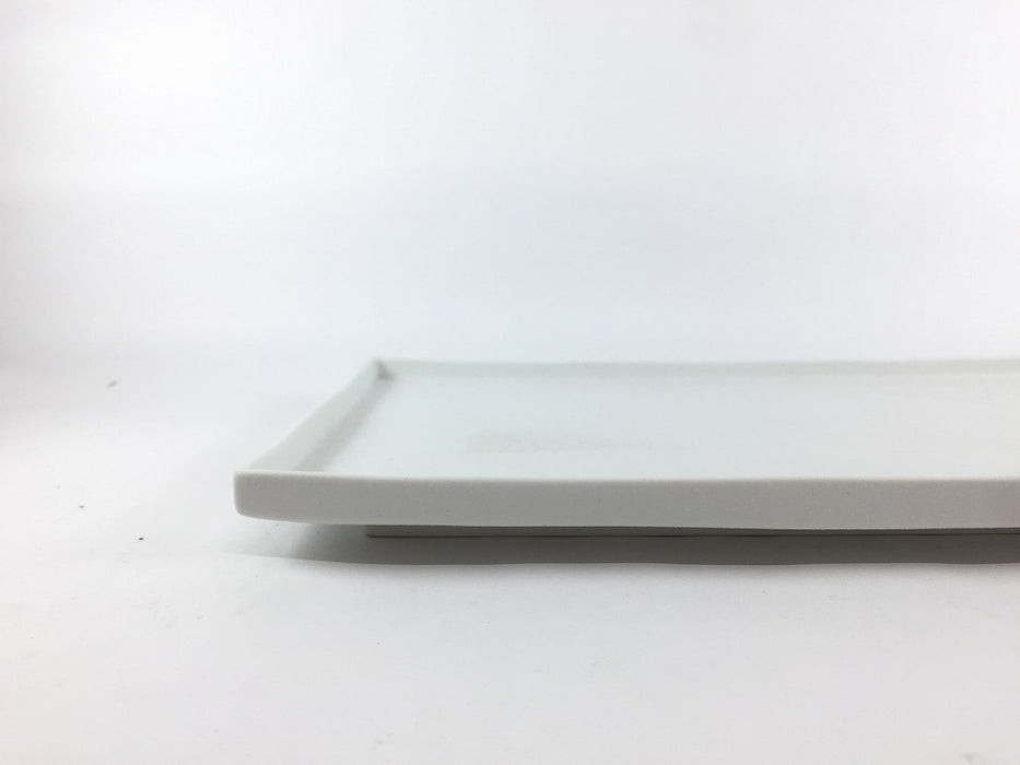 【SALE】28cm渕立長皿.雪白　有田焼【訳あり】