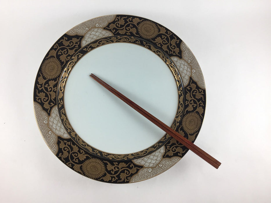 【SALE】26cmリム皿.黒金彩菊華紋　有田焼【訳あり】